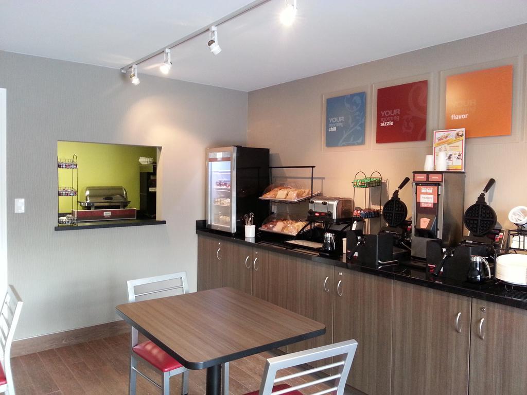 Comfort Inn Simcoe Luaran gambar